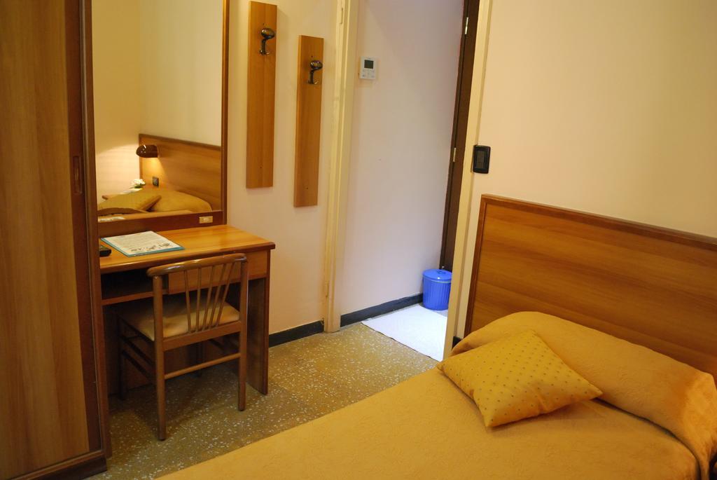Hotel Galleano Лаїгуелья Номер фото